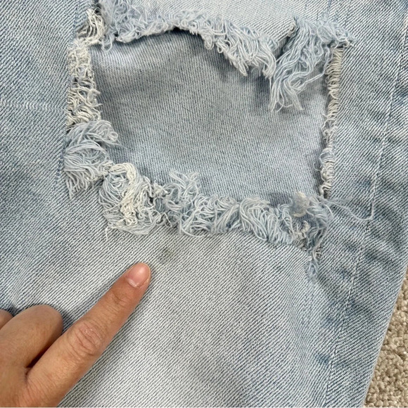 American Eagle Stretch Mom Straight Jeans Distressed Ripped Blue Size 6 Short - Picture 13 of 15